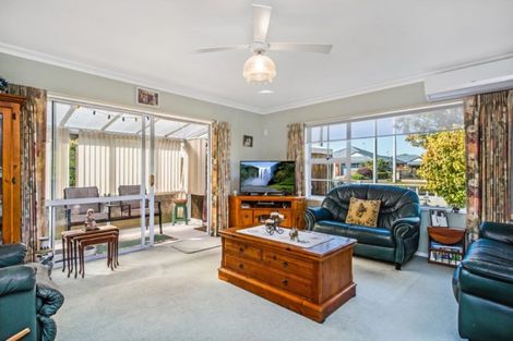 Photo of property in 71 Studholme Street, Morrinsville, 3300