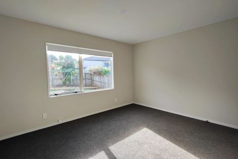 Photo of property in 27 Calypso Way, Unsworth Heights, Auckland, 0632