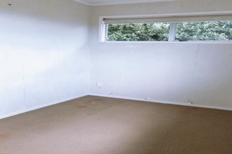 Photo of property in 2/2 Girrahween Drive, Totara Vale, Auckland, 0629