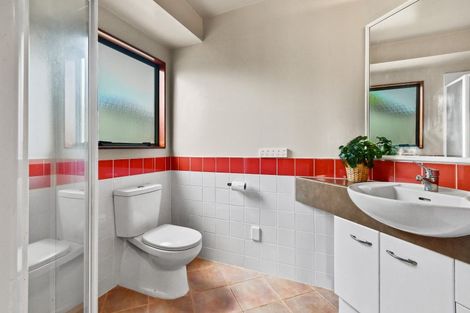 Photo of property in 3 Trossach Place, Wattle Downs, Auckland, 2103