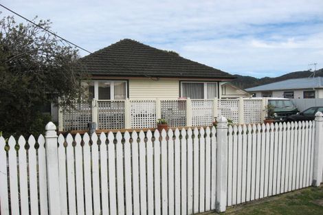 Photo of property in 15 Edmonds Street, Wainuiomata, Lower Hutt, 5014