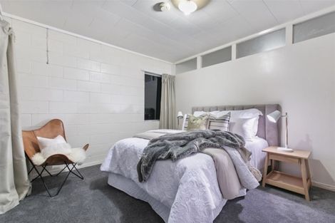 Photo of property in 1144 Scenic Drive North, Swanson, Auckland, 0816