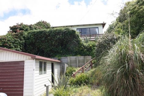 Photo of property in 2 Moana Street, Kaka Point, 9271