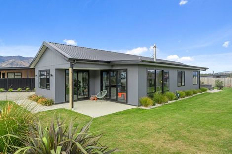 Photo of property in 24 Woodpecker Street, Lake Hawea, Wanaka, 9382