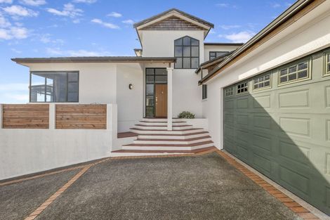 Photo of property in 87 Eliot Street, New Plymouth, 4310
