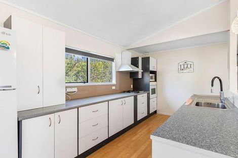 Photo of property in 84 Langana Avenue, Browns Bay, Auckland, 0630