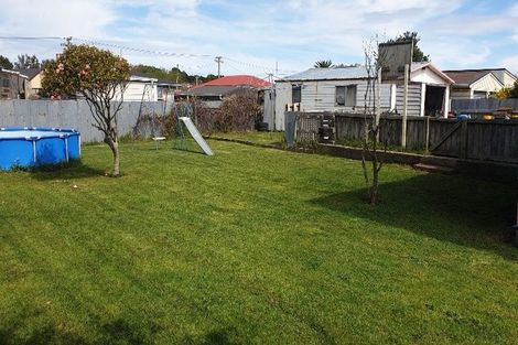 Photo of property in 2 Elizabeth Street, Patea, 4520