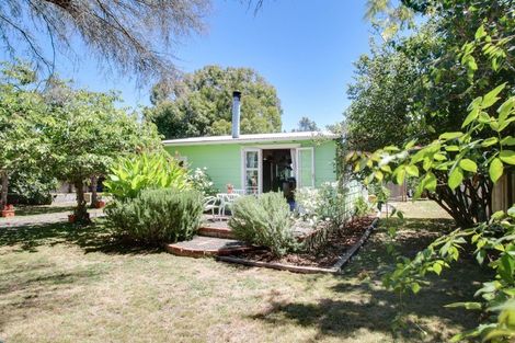 Photo of property in 11-13 Kuku Street, Te Awanga, 4102
