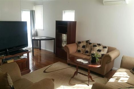 Photo of property in 26 Kingdale Road, Henderson, Auckland, 0610