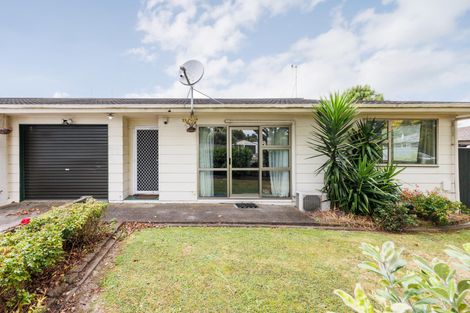 Photo of property in 1b John F Kennedy Drive, Milson, Palmerston North, 4414