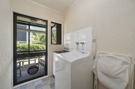 Photo of property in 2/369 Main Road, Tawa, Wellington, 5028