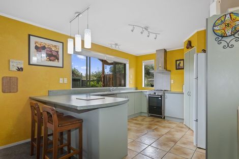 Photo of property in 11 Ashmore Place, Fairy Springs, Rotorua, 3015