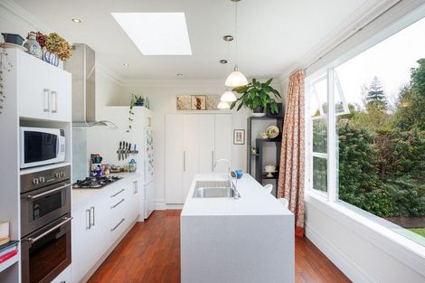 Photo of property in 21 Signal Street, Marton, 4710