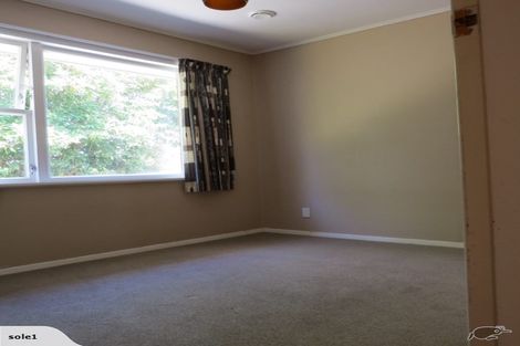 Photo of property in 2/5 Wilmshurst Place, Tawa, Wellington, 5028