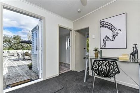 Photo of property in 26 Killarney Avenue, Torbay, Auckland, 0630