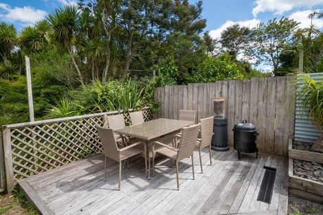 Photo of property in 71a Brunner Road, Glen Eden, Auckland, 0602