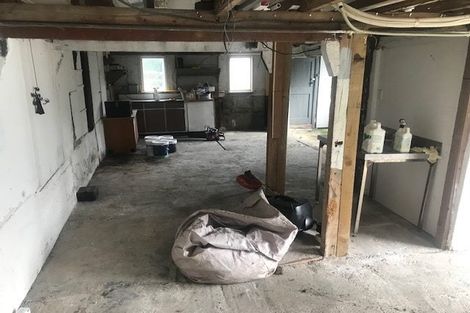 Photo of property in 11 Sylvan Avenue, Northcote, Auckland, 0627