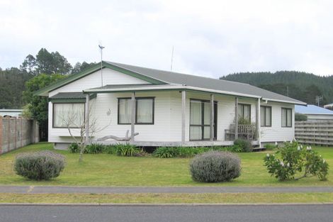 Photo of property in 114 Mayfair Avenue, Whangamata, 3620