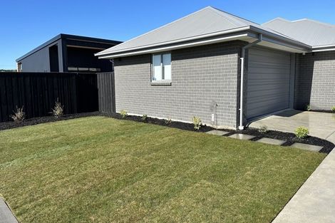 Photo of property in 36 Plover Avenue, Amberley, 7410