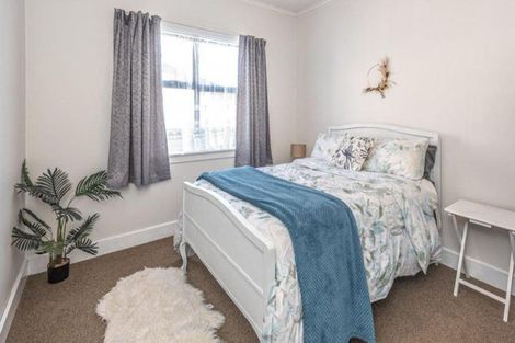 Photo of property in 13 Karaka Street, Castlecliff, Whanganui, 4501