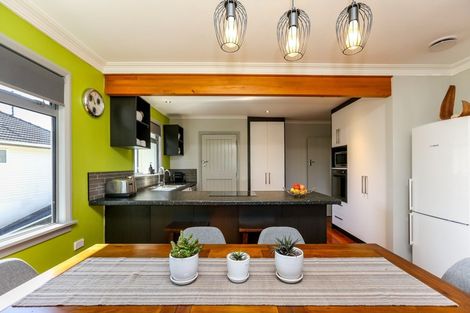 Photo of property in 128 Frankley Road, Frankleigh Park, New Plymouth, 4310