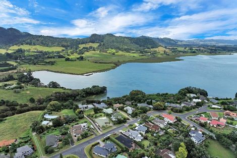 Photo of property in 241 Tanners Point Road, Tanners Point, Katikati, 3177
