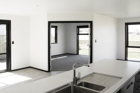 Photo of property in 20 Awatira Drive, Papamoa Beach, Papamoa, 3118