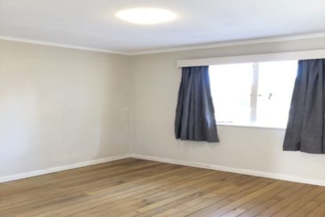 Photo of property in 25 Lake Road, Northcote, Auckland, 0627