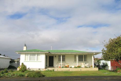 Photo of property in 441 Dalcross Street, Mayfair, Hastings, 4122