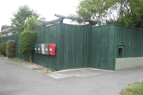 Photo of property in 2/32a Peer Street, Upper Riccarton, Christchurch, 8041