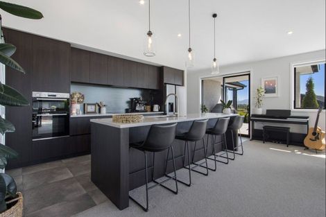 Photo of property in 2 Kingson Court, Omokoroa, 3114