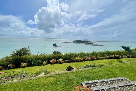 Photo of property in 14 The Cliffs, Britannia Heights, Nelson, 7010