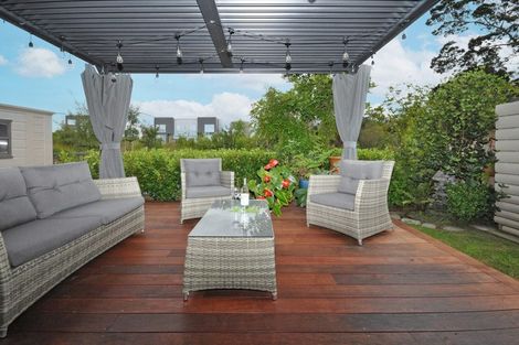 Photo of property in 11 Mahinga Lane, Massey, Auckland, 0614