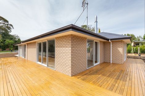 Photo of property in 27 Railway Terrace, Ohau, Levin, 5570