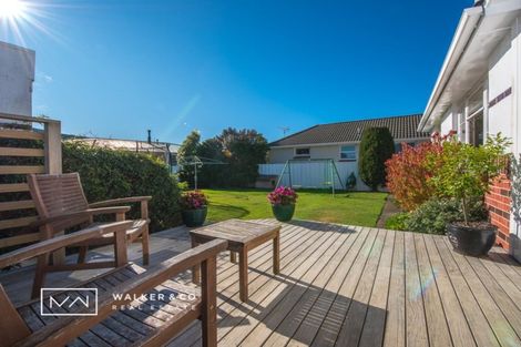 Photo of property in 4 Courtenay Road, Heretaunga, Upper Hutt, 5018