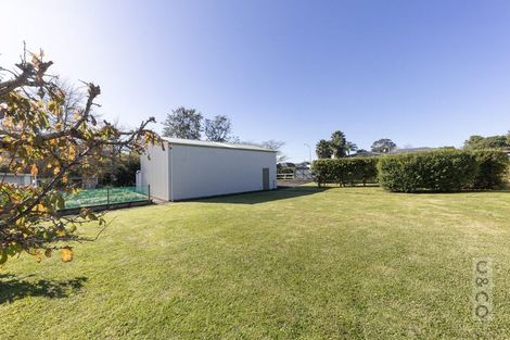 Photo of property in 2 Applemoors Way, Riverhead, 0820