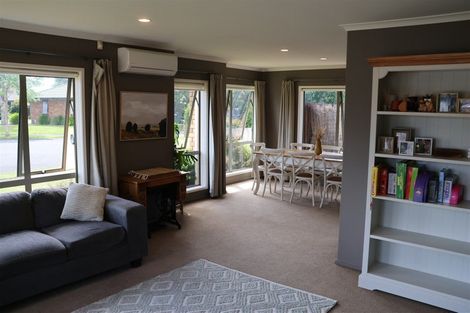 Photo of property in 17 Cranmer Close, Rototuna North, Hamilton, 3210