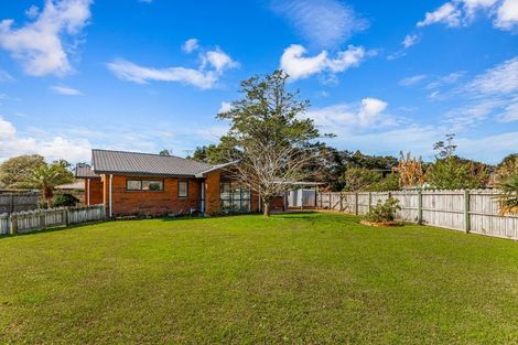 Photo of property in 37 Waimoko Glen, Swanson, Auckland, 0612