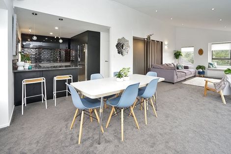 Photo of property in 10b Burn-murdoch Street, St Andrews, Hamilton, 3200