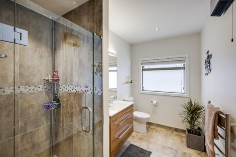 Photo of property in 11a Avenue Road, Greenmeadows, Napier, 4112