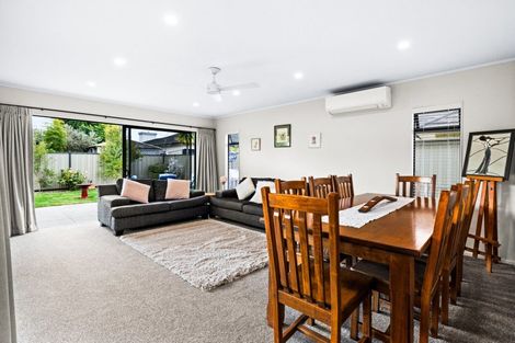 Photo of property in 27 Pinotage Drive, Greenmeadows, Napier, 4112