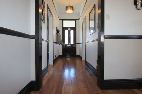 Photo of property in 37 Muller Road, Blenheim, 7201