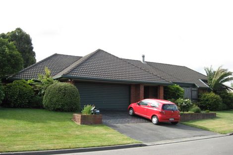 Photo of property in 11 Glenburn Place Avonhead Christchurch City