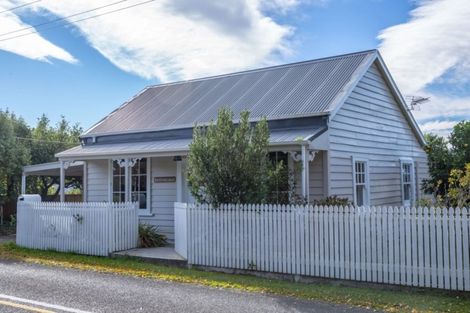Photo of property in 12 Andersons Line, Clareville, Carterton, 5713