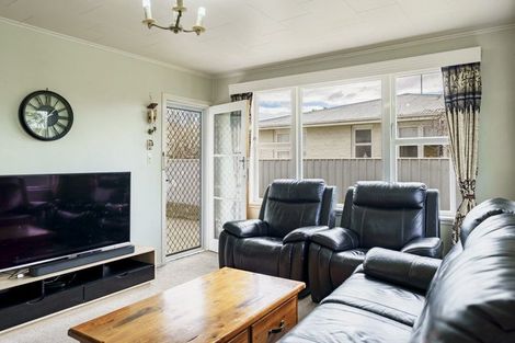 Photo of property in 202a Grove Road, Mayfair, Hastings, 4122