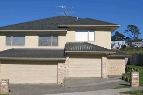 Photo of property in 8 Living Stream Road, Albany Heights, Auckland, 0632