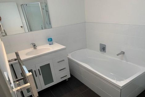 Photo of property in 1/19 Gulf Crest, Bucklands Beach, Auckland, 2012