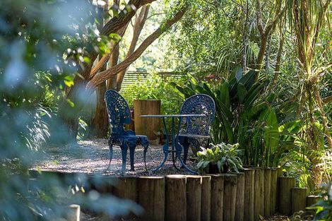 Photo of property in 42 Guildford Drive, Paraparaumu, 5032