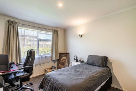 Photo of property in 35 Noumea Drive, Rangatira Park, Taupo, 3330