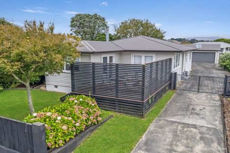 Photo of property in 10 Antrim Place, Hokowhitu, Palmerston North, 4410